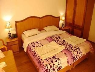 Hotel Ladakh Continental เลห์ ภายนอก รูปภาพ