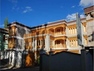 Hotel Ladakh Continental เลห์ ภายนอก รูปภาพ