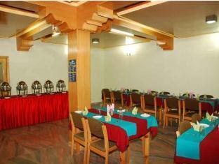 Hotel Ladakh Continental เลห์ ภายนอก รูปภาพ